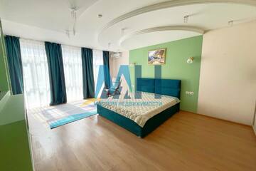 2-к квартира, 78,2 м², 1/5 эт.