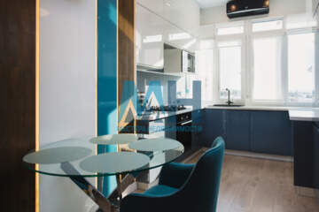 2-к квартира, 57,3 м², 5/5 эт.